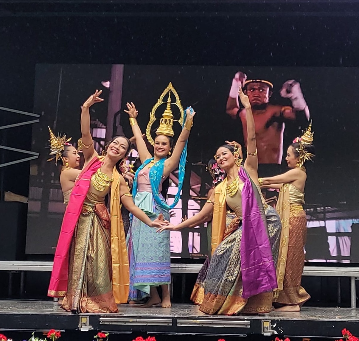 Akhira Thai Dance performance